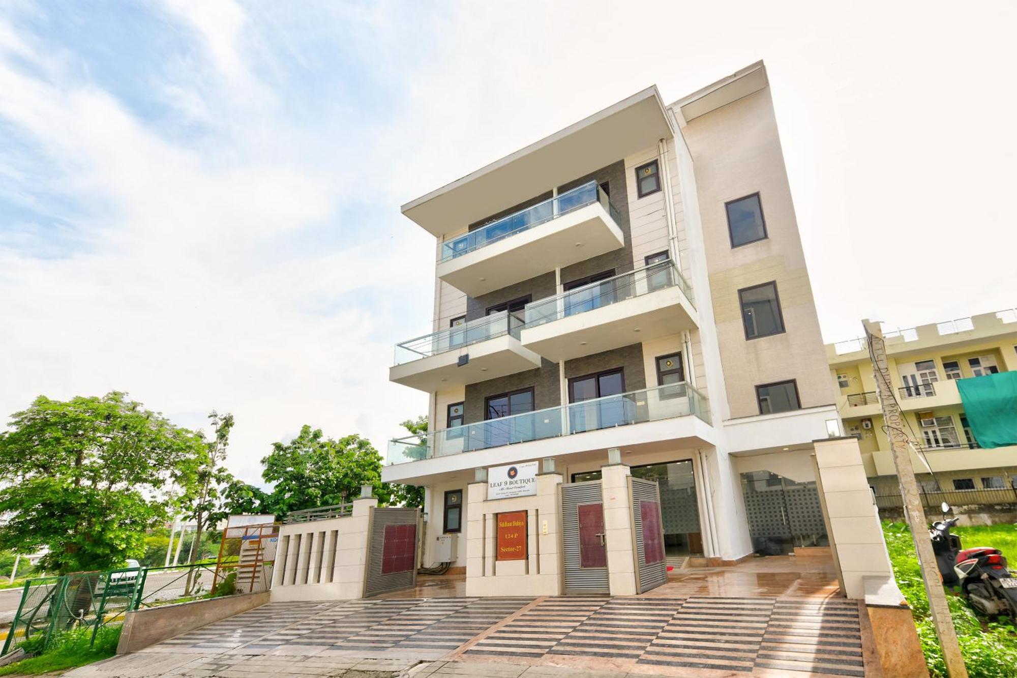 Hotel Leaf 9 Boutique, Near Golf Course Road And Galleria Market Ґурґаон Екстер'єр фото