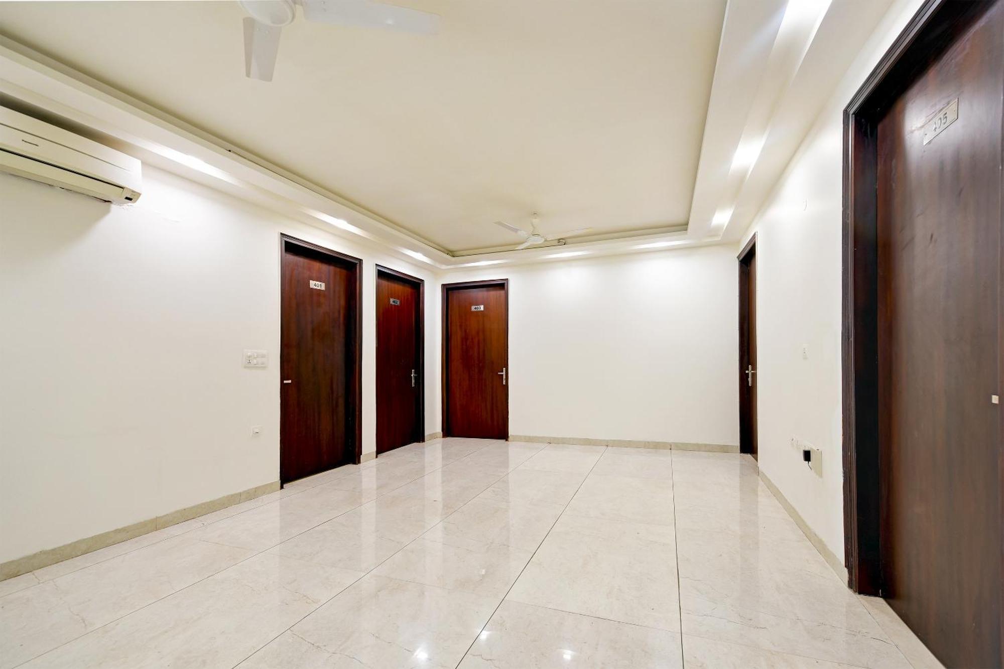 Hotel Leaf 9 Boutique, Near Golf Course Road And Galleria Market Ґурґаон Екстер'єр фото