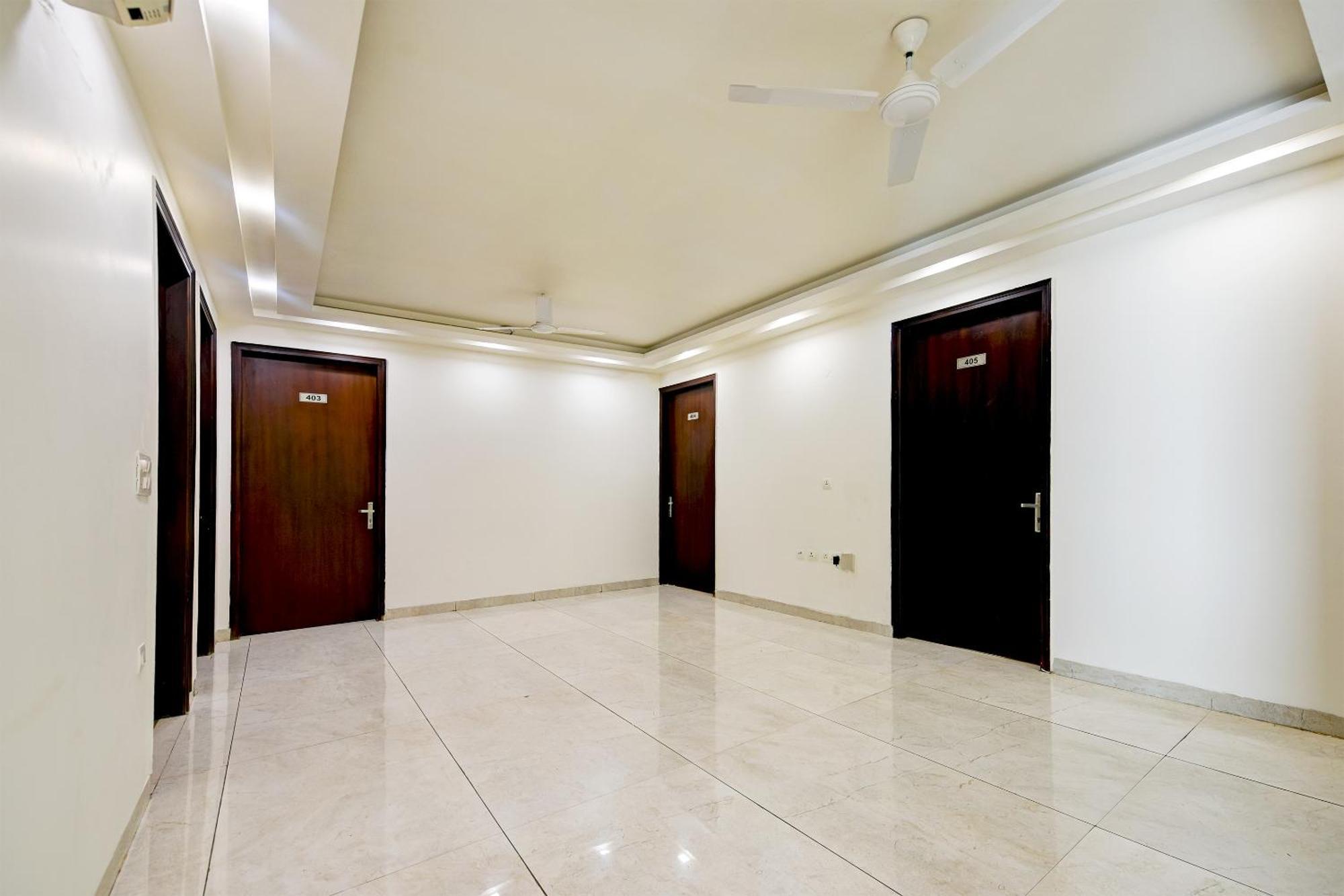 Hotel Leaf 9 Boutique, Near Golf Course Road And Galleria Market Ґурґаон Екстер'єр фото